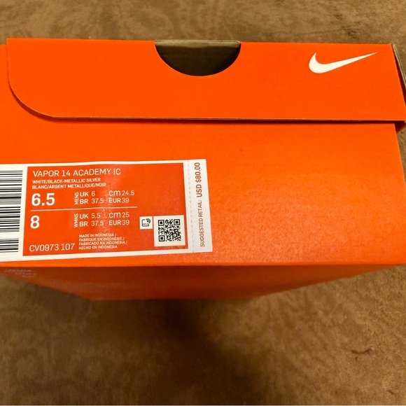 Nike Mercurial White and Lime Green Shoes - Picture 5 of 5